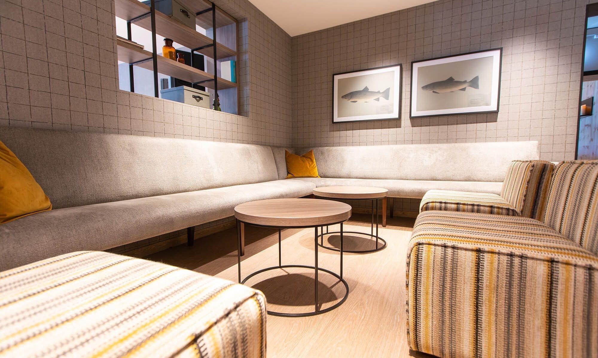 Bar/Salón Grand Hotel Skei - Unike Hoteller