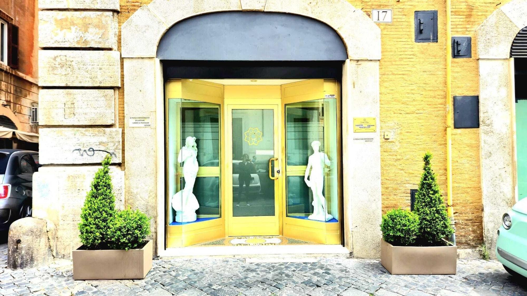 Varios Golden palace luxury guest house