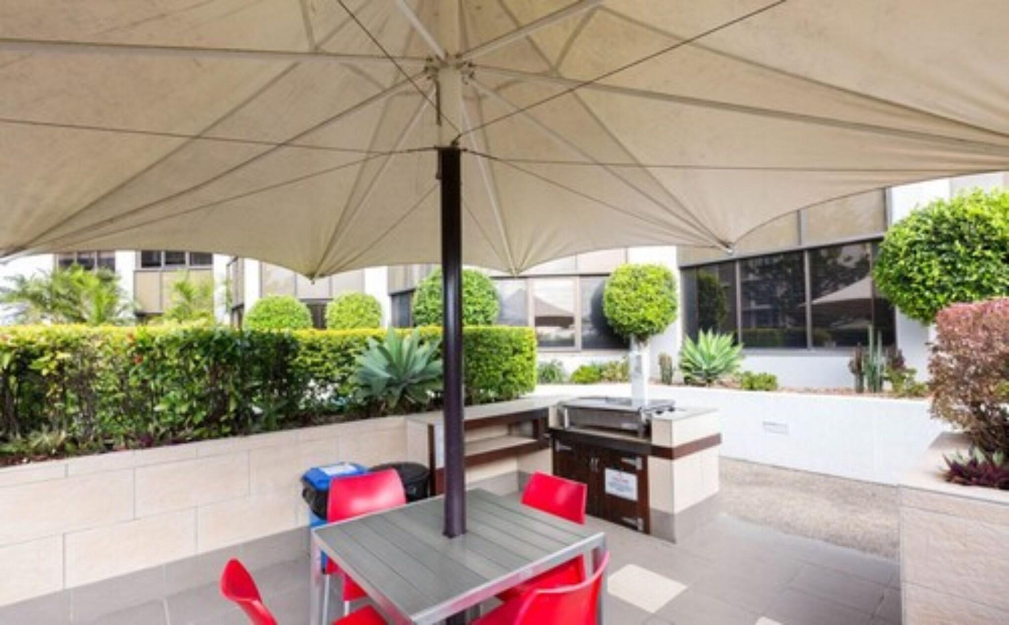 Instalaciones Recreativas Tiki Hotel Surfers Paradise