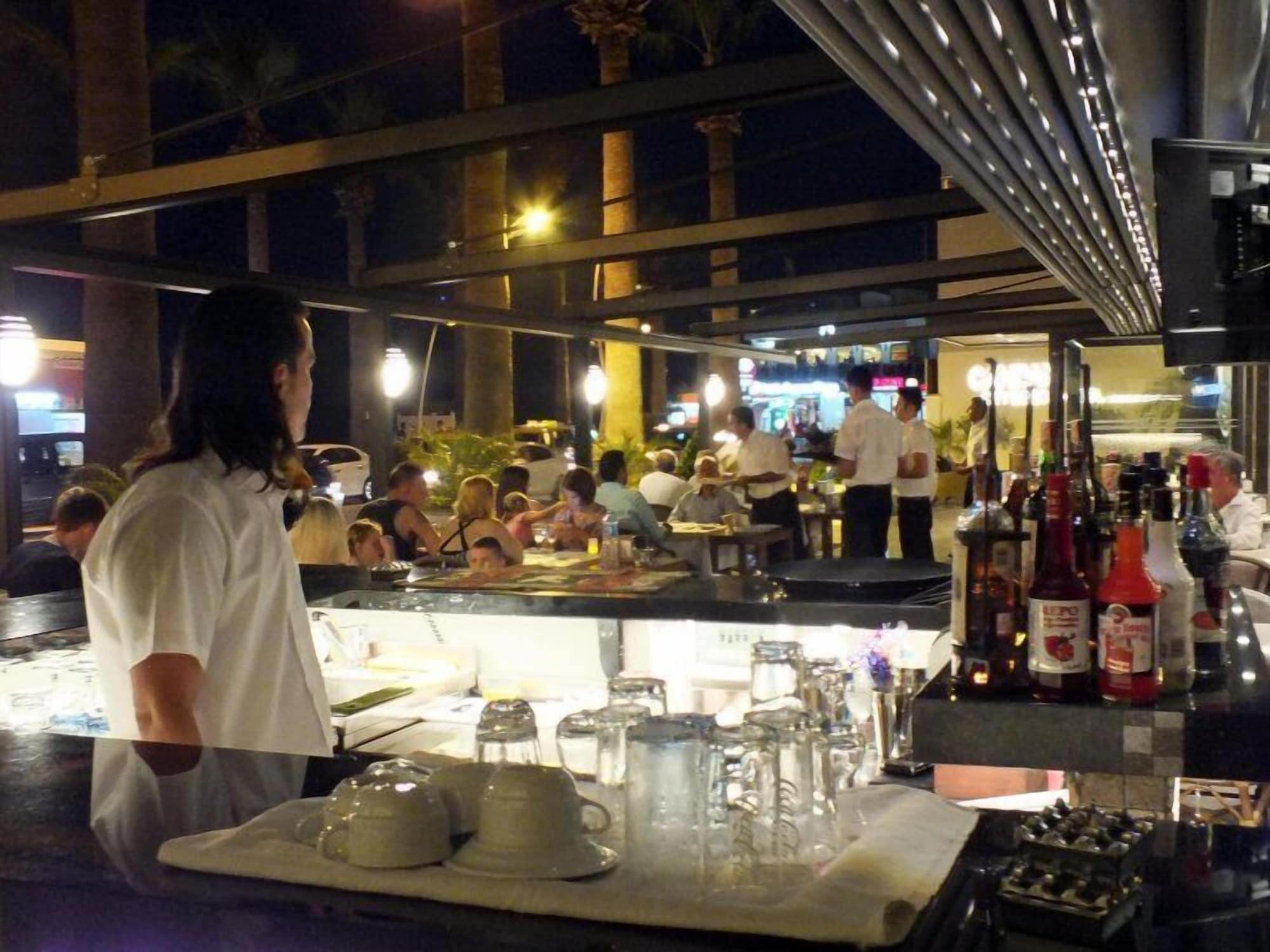 Bar/Salón Candan City Beach Hotel
