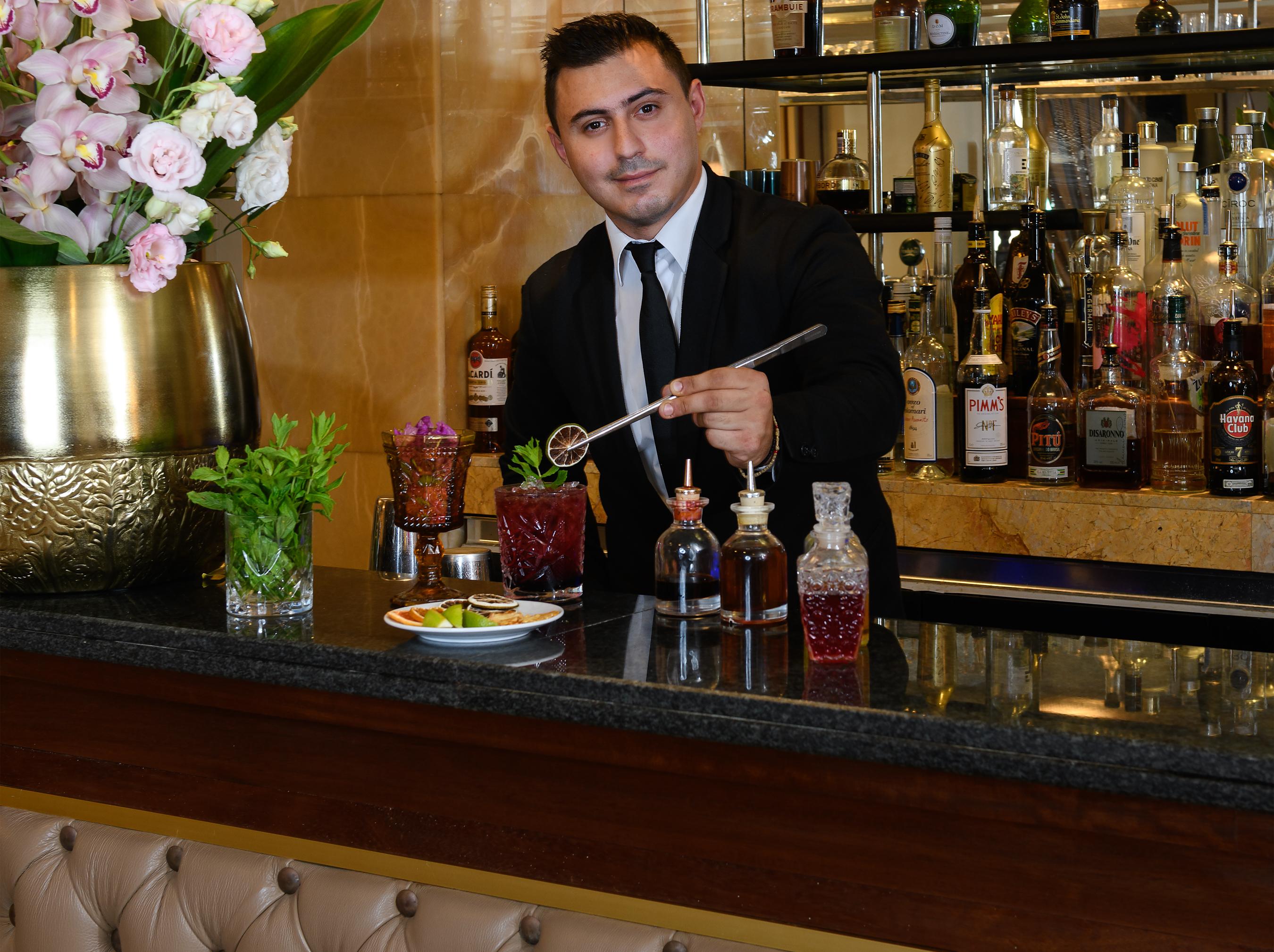 Bar/Salón Elysium