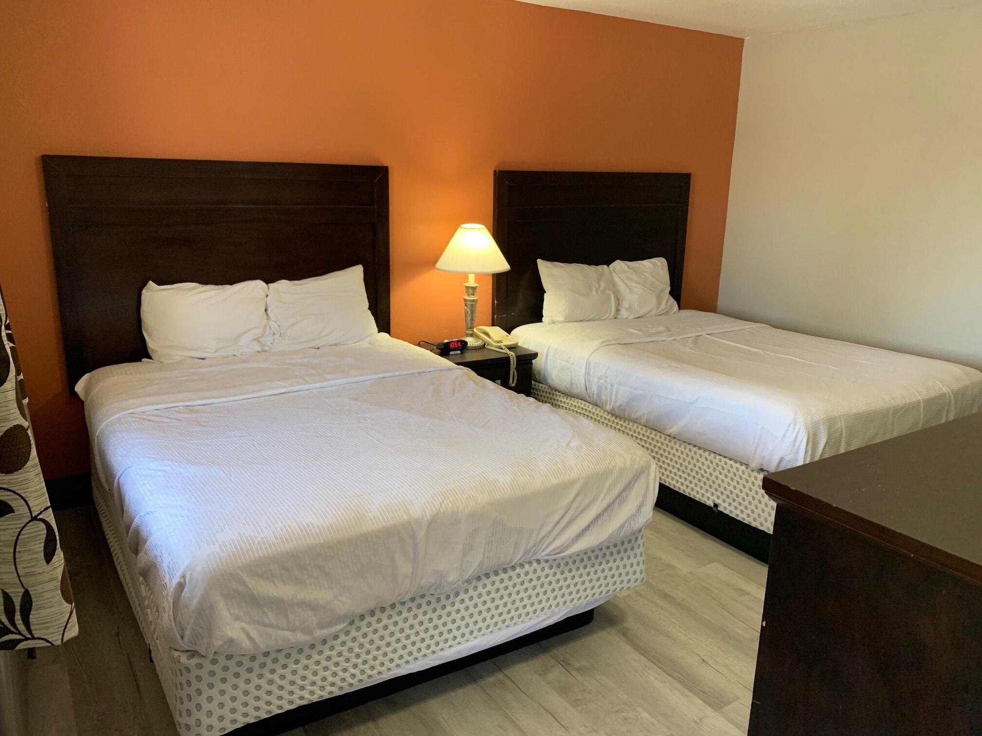 Varios Stadium View Inn