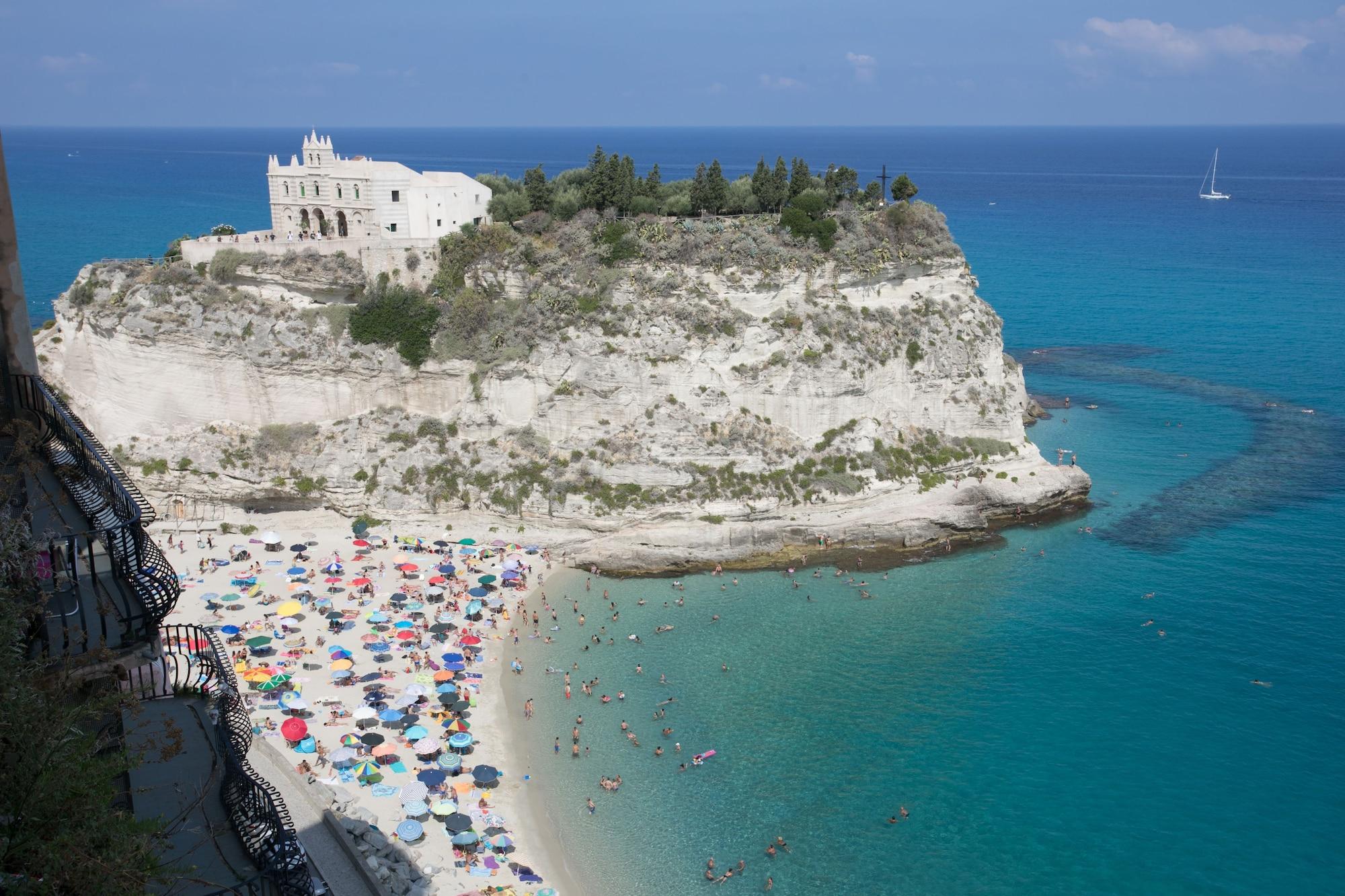 Vista Exterior Il Duca