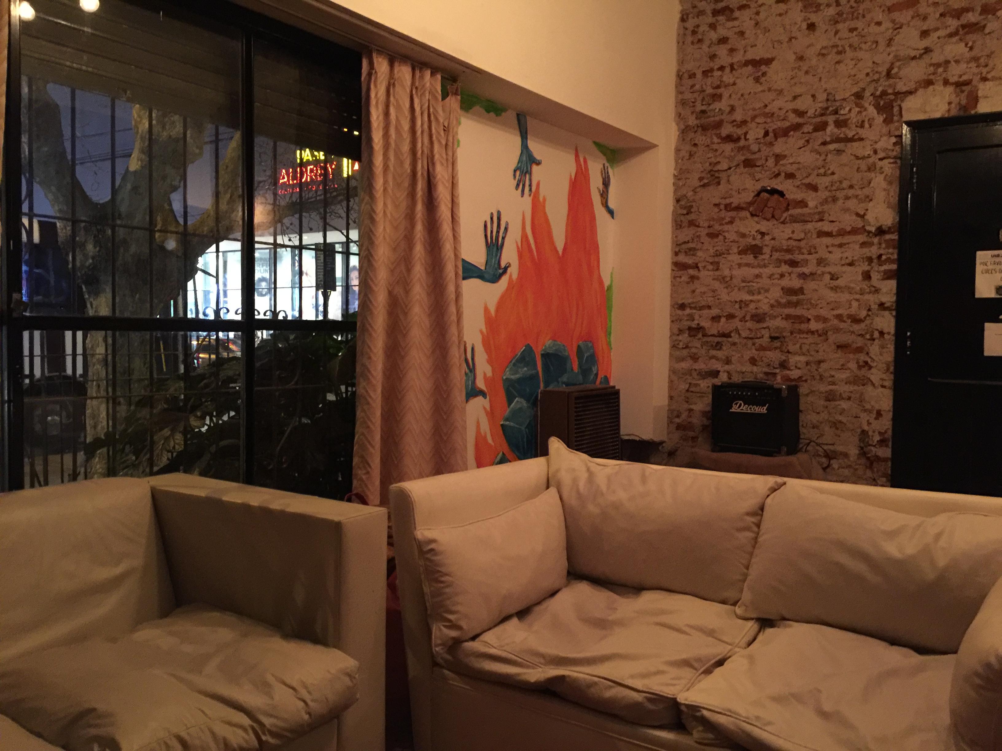 Vista Piscina Vieja Estación Hostel