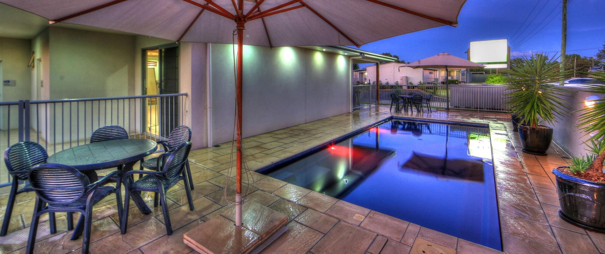 Vista Piscina Chinchilla Motor Inn