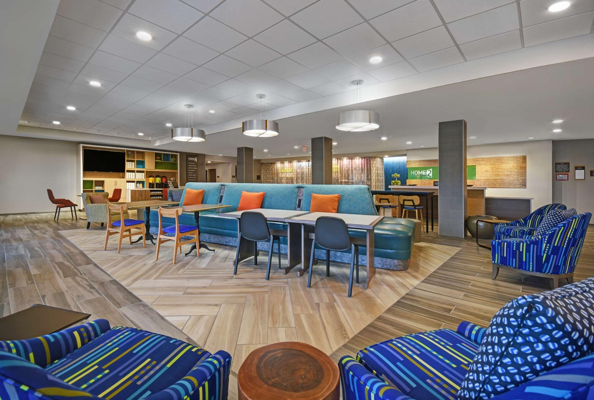 Vista Lobby Home2 Suites by Hilton Springdale Cincinnati