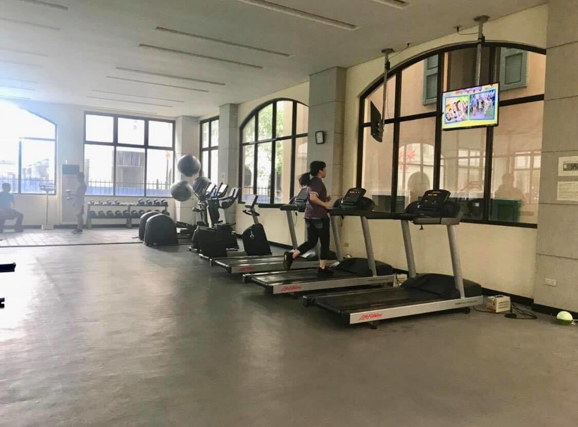 Gimnasio Sarasota Residential Resort, Newport City