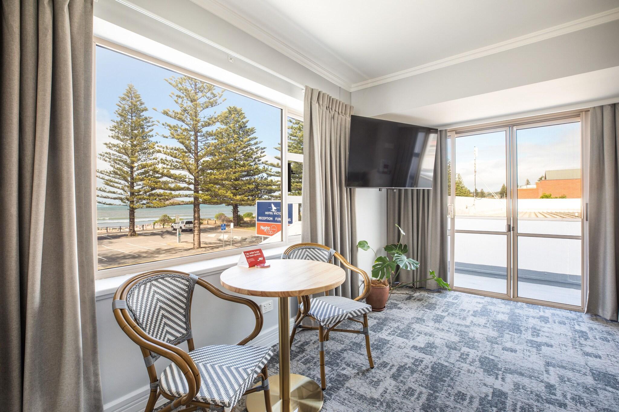 Playa Nightcap at Hotel Victor