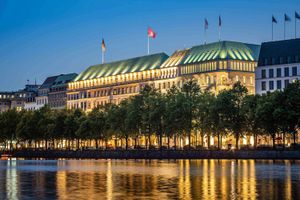 Alojamiento - Fairmont Hotel Vier Jahreszeiten Hamburg