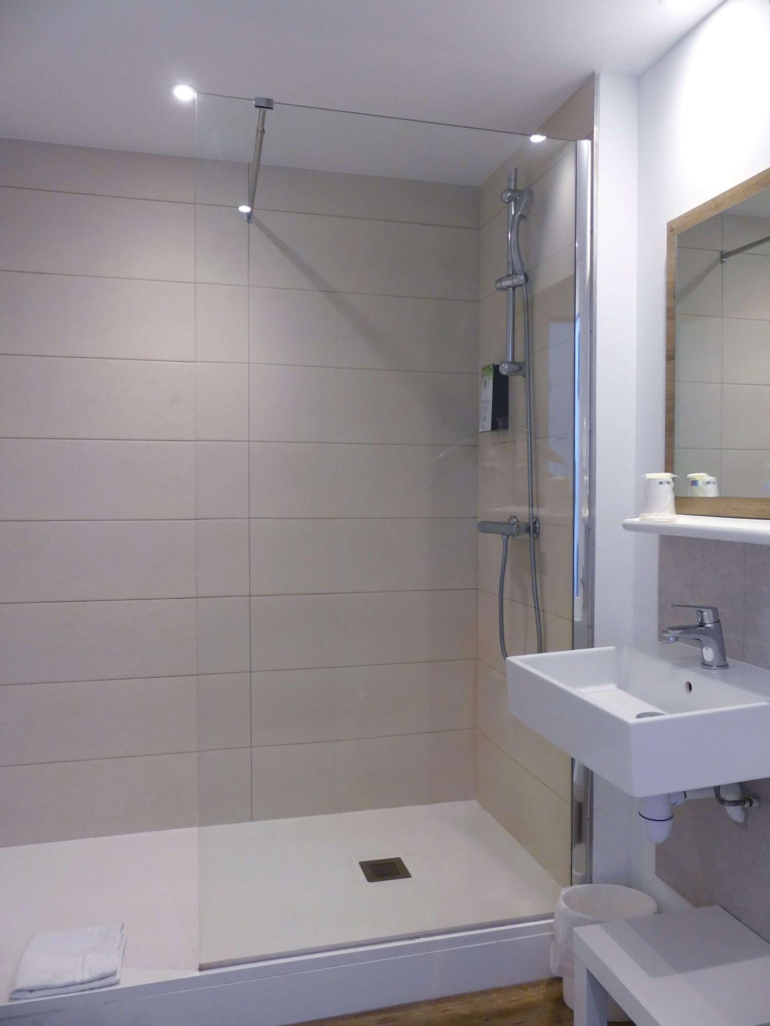 Equipamiento de Habitación KYRIAD DIRECT Toulon Ouest  - La Seyne sur Mer
