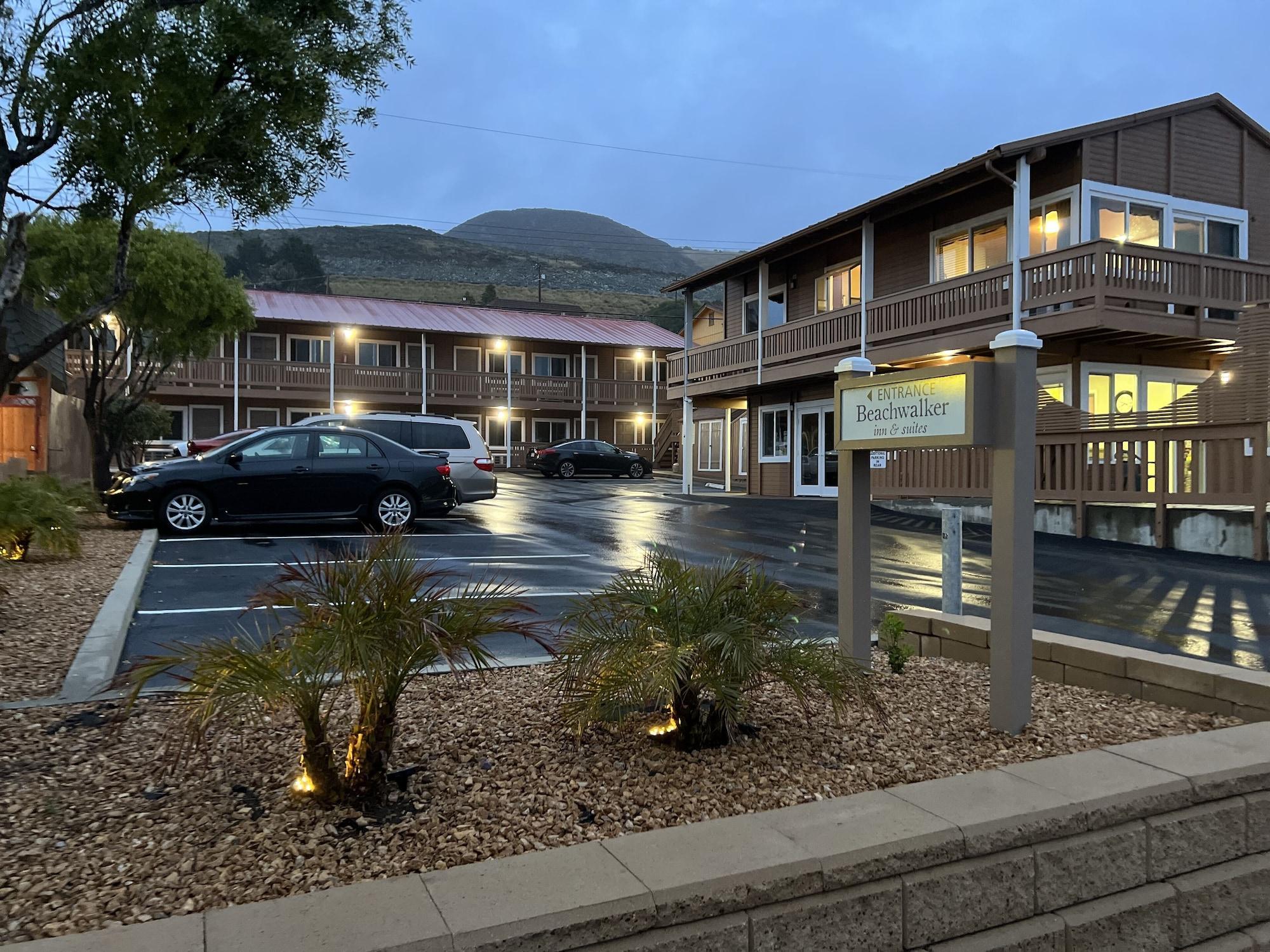 Varios Beachwalker Inn and Suites