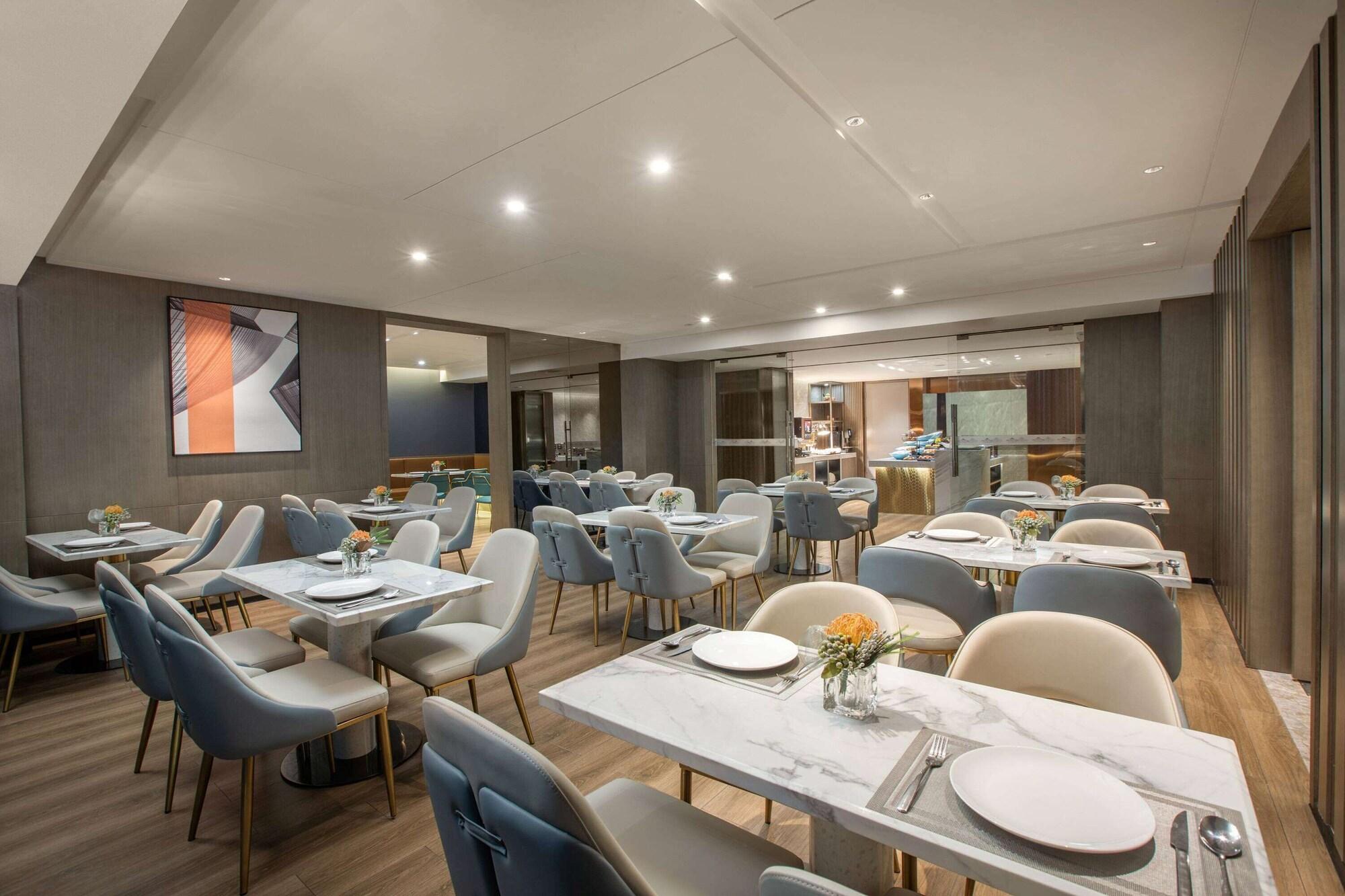 Restaurant Microtel by Wyndham Hengyang Huaxin