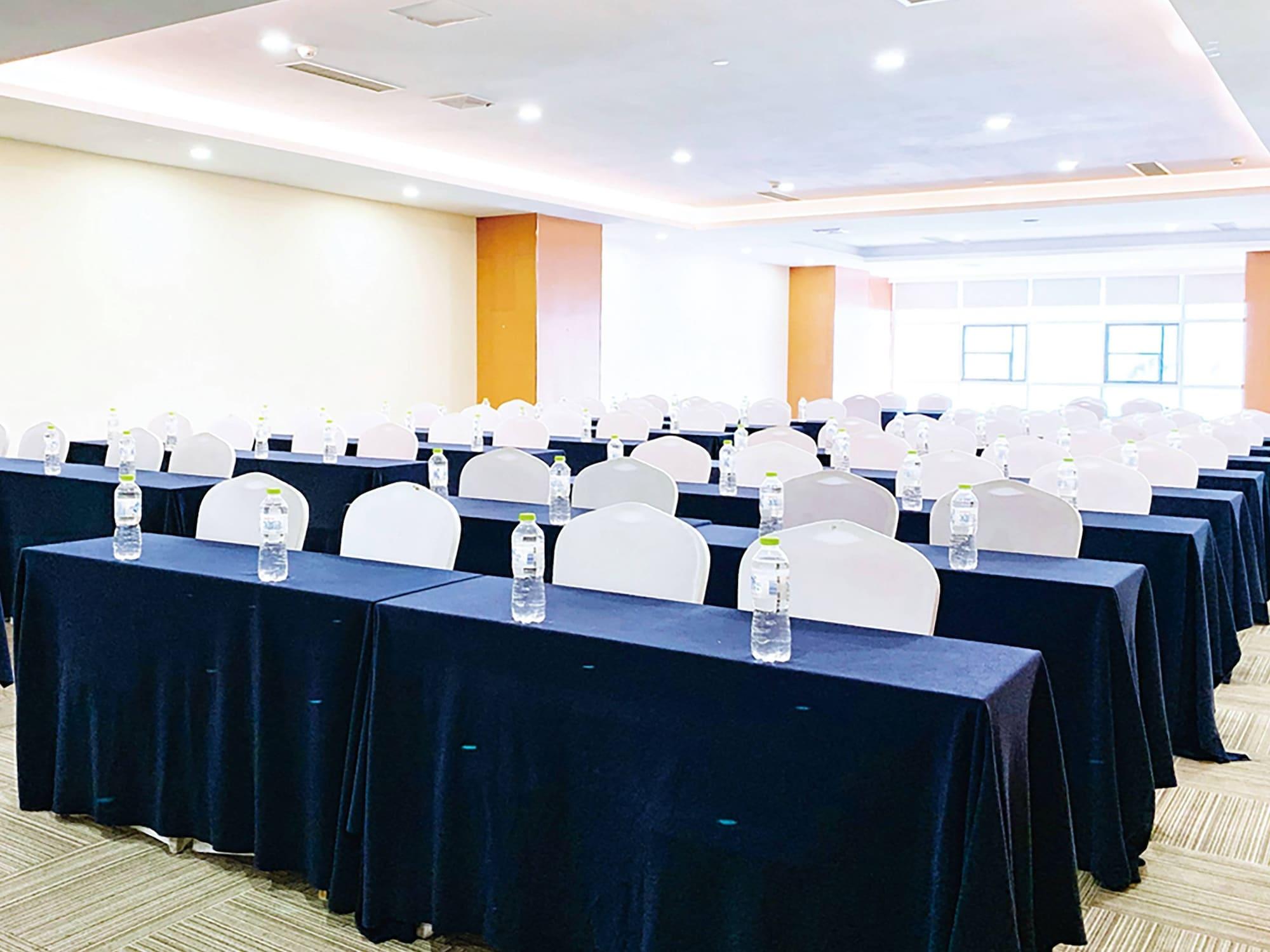 Sala de Reuniones Holiday Inn Express Jinan Exhibition Center by IHG