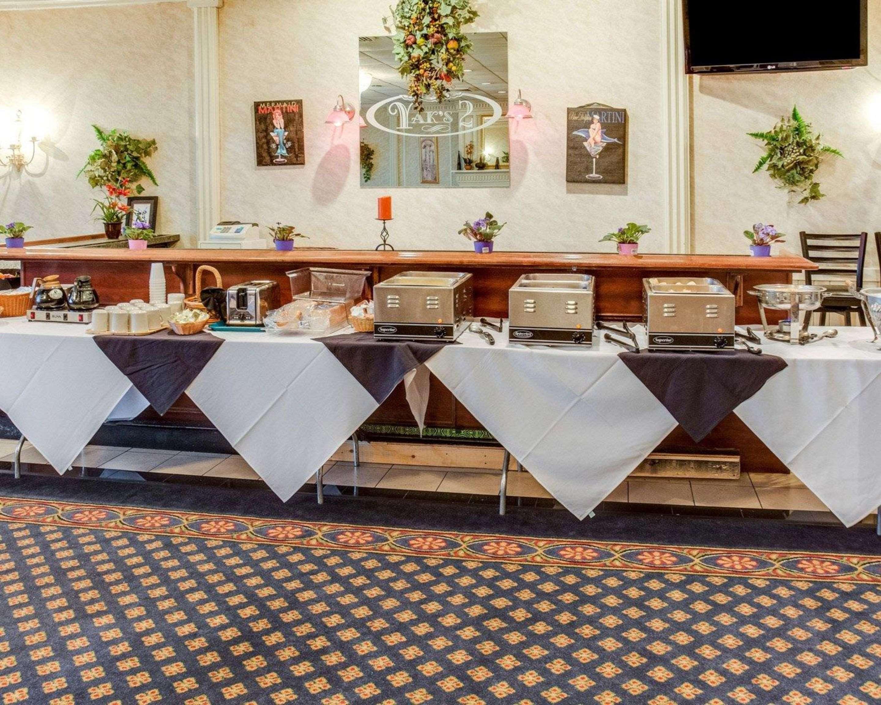Restaurant Clarion Inn