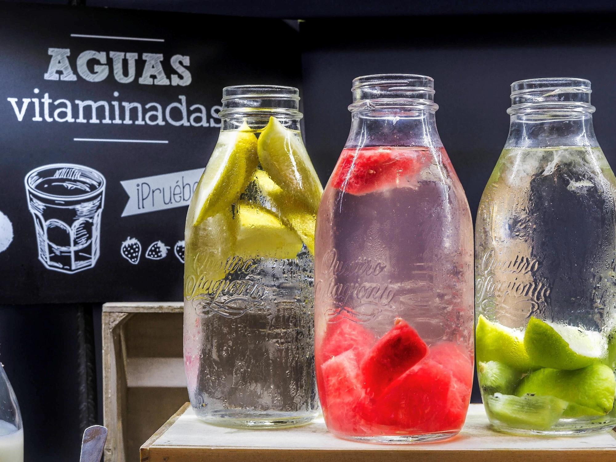 Restaurant ibis Barcelona Santa Coloma