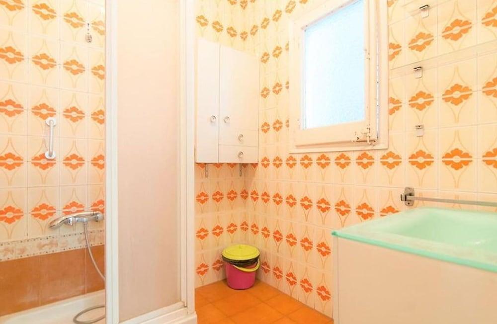 Equipamiento de Habitación Room-private Room With 200m2 Sunny Terra