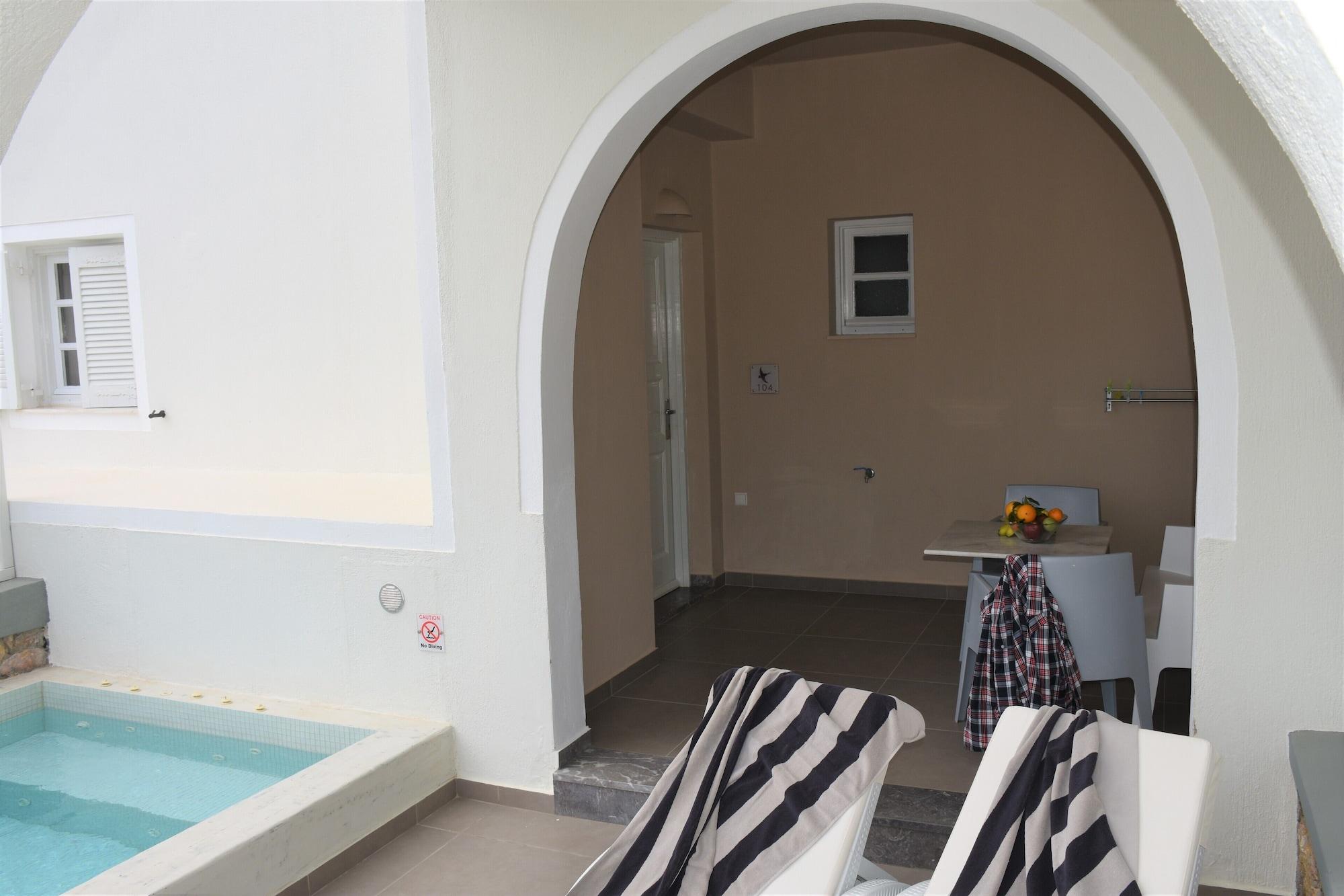 Vista Piscina De_naxia Suites