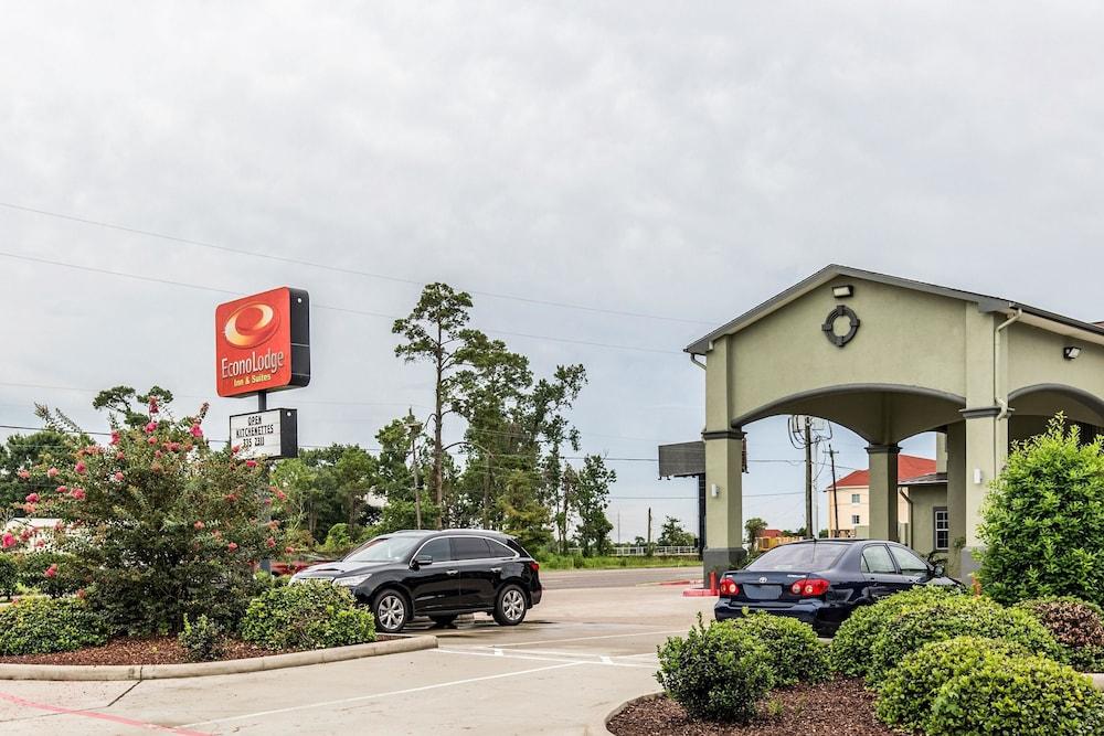 Vista Exterior Quality Inn & Suites Bridge City/Orange