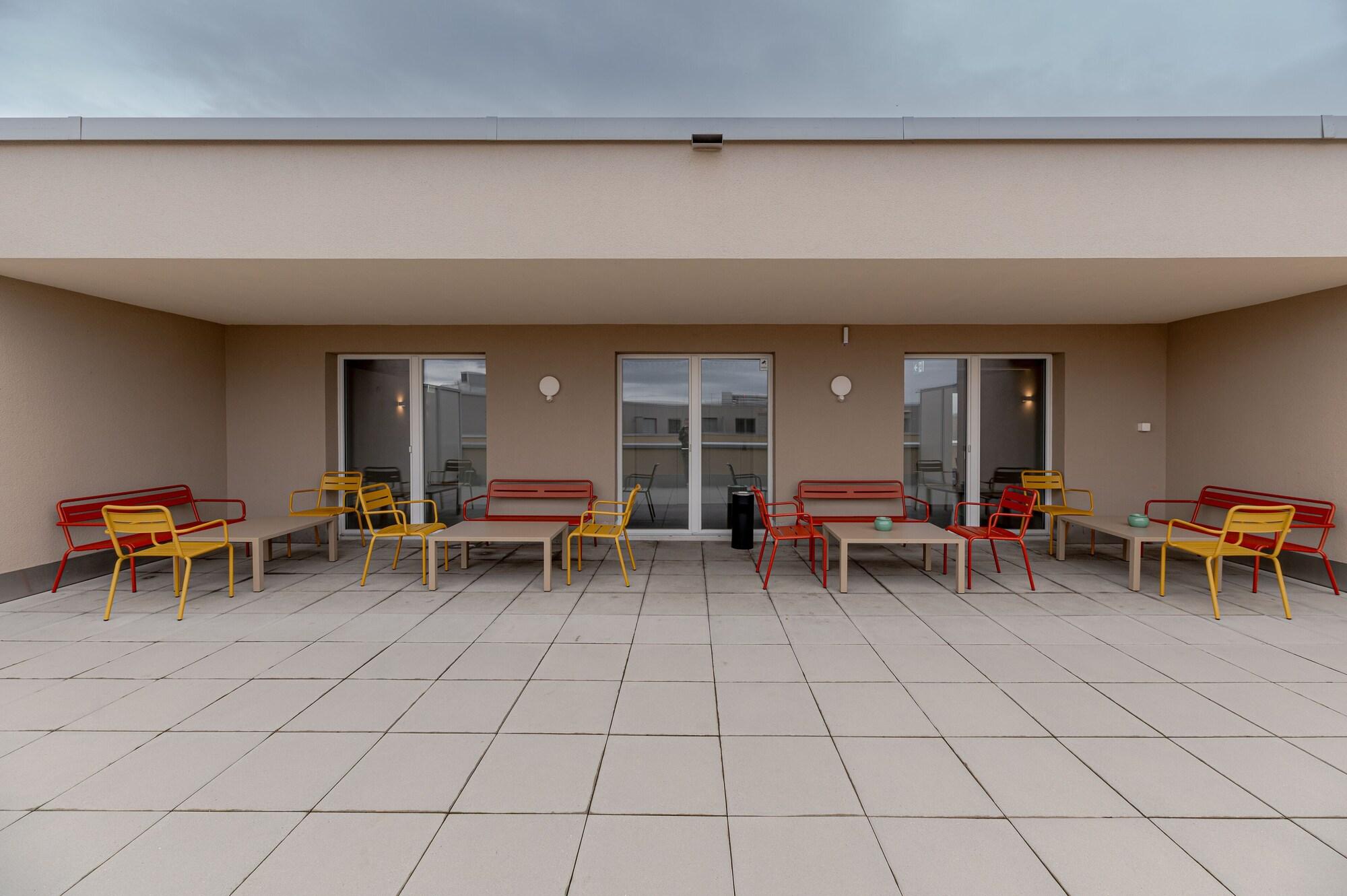 Vista Exterior Los Lorentes Residences