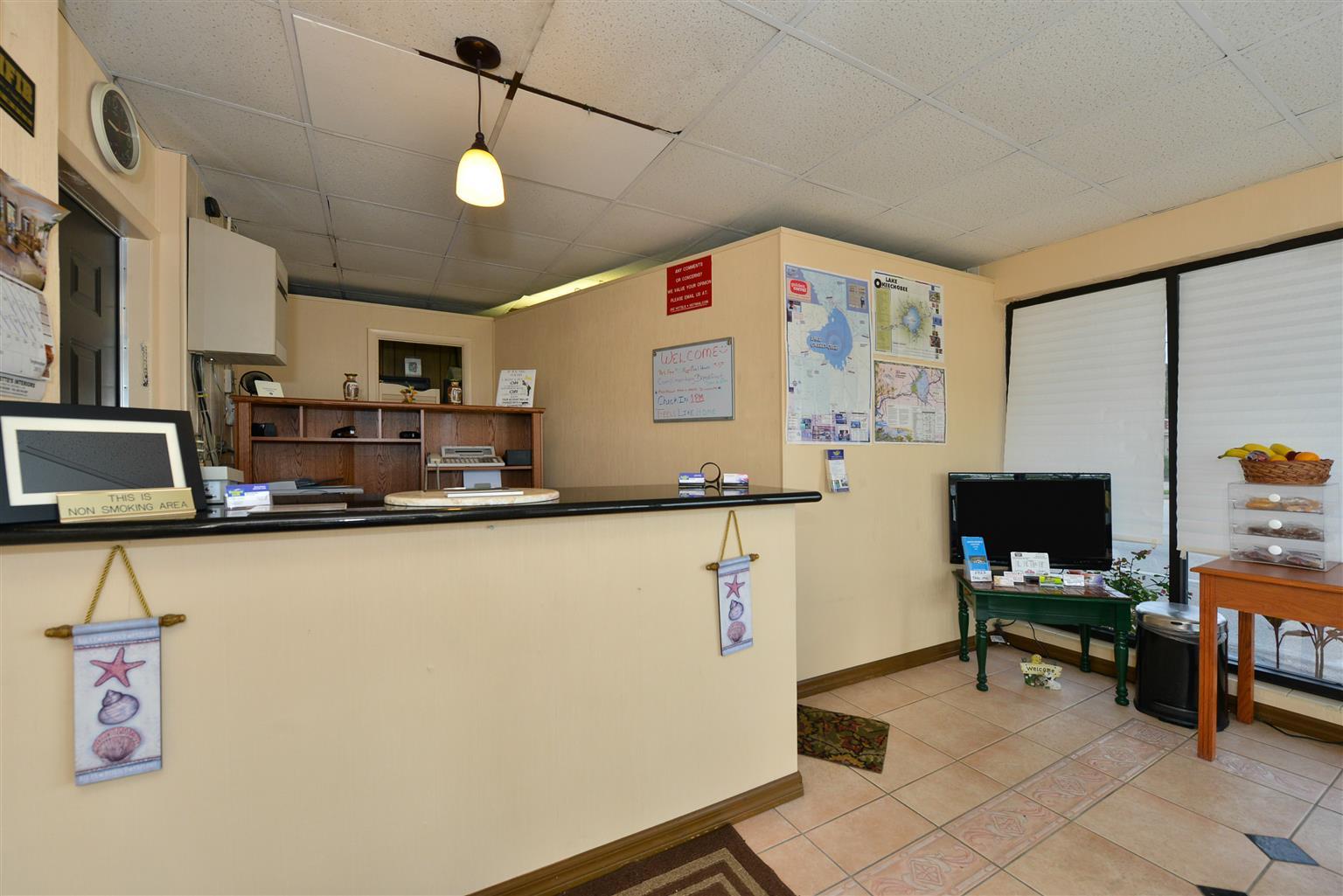 Vista Lobby Budget Inn Okeechobee