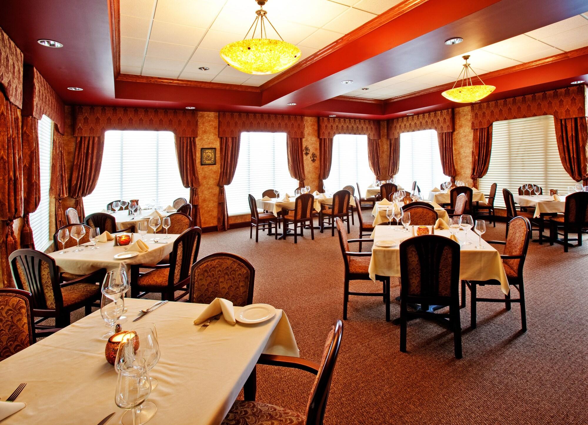 Restaurant Holiday Inn Quincy East by IHG