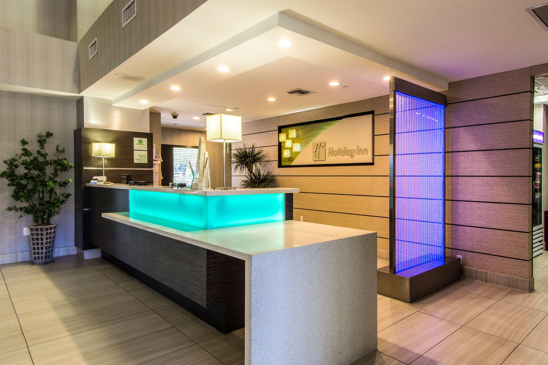 Vista Lobby Holiday Inn Hotel & Suites Scottsdale North - Airpark by IHG