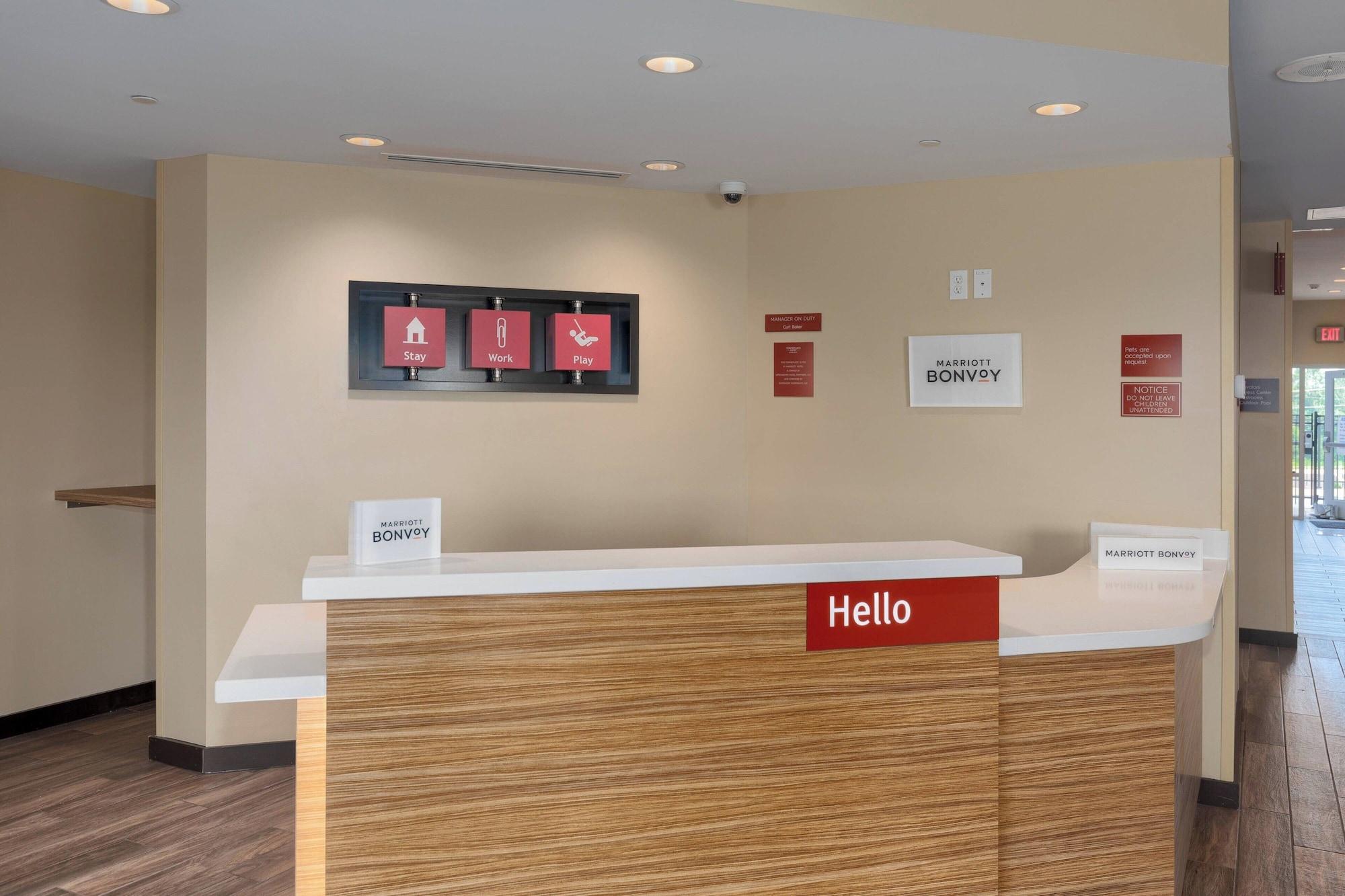 Vista Lobby TownePlace Suites by Marriott Owensboro