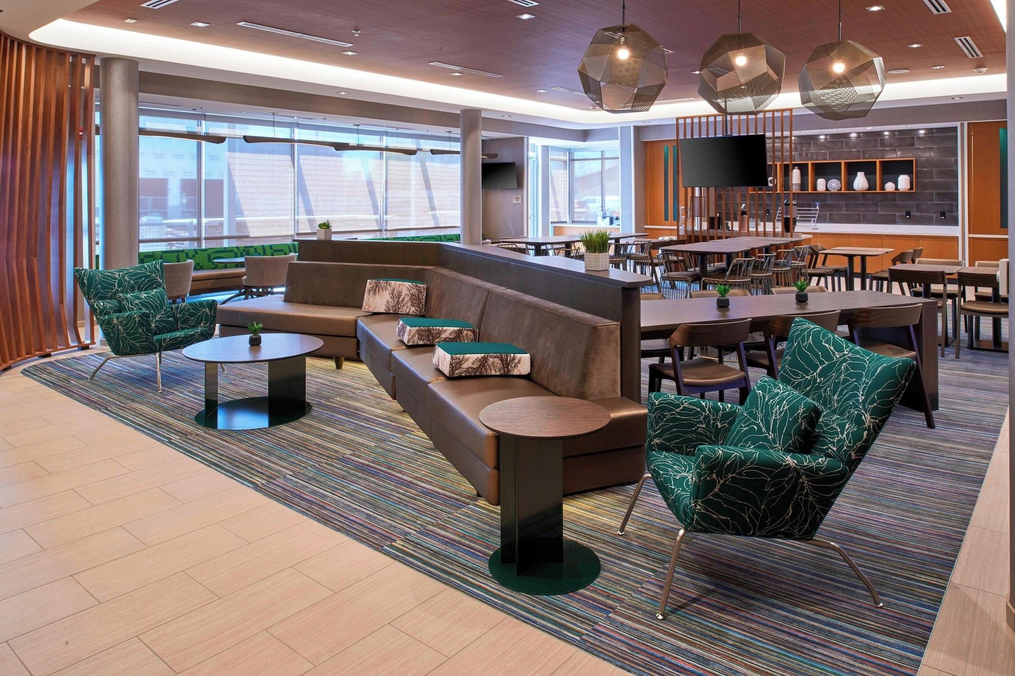 Vista Lobby SpringHill Suites by Marriott East Lansing University Area