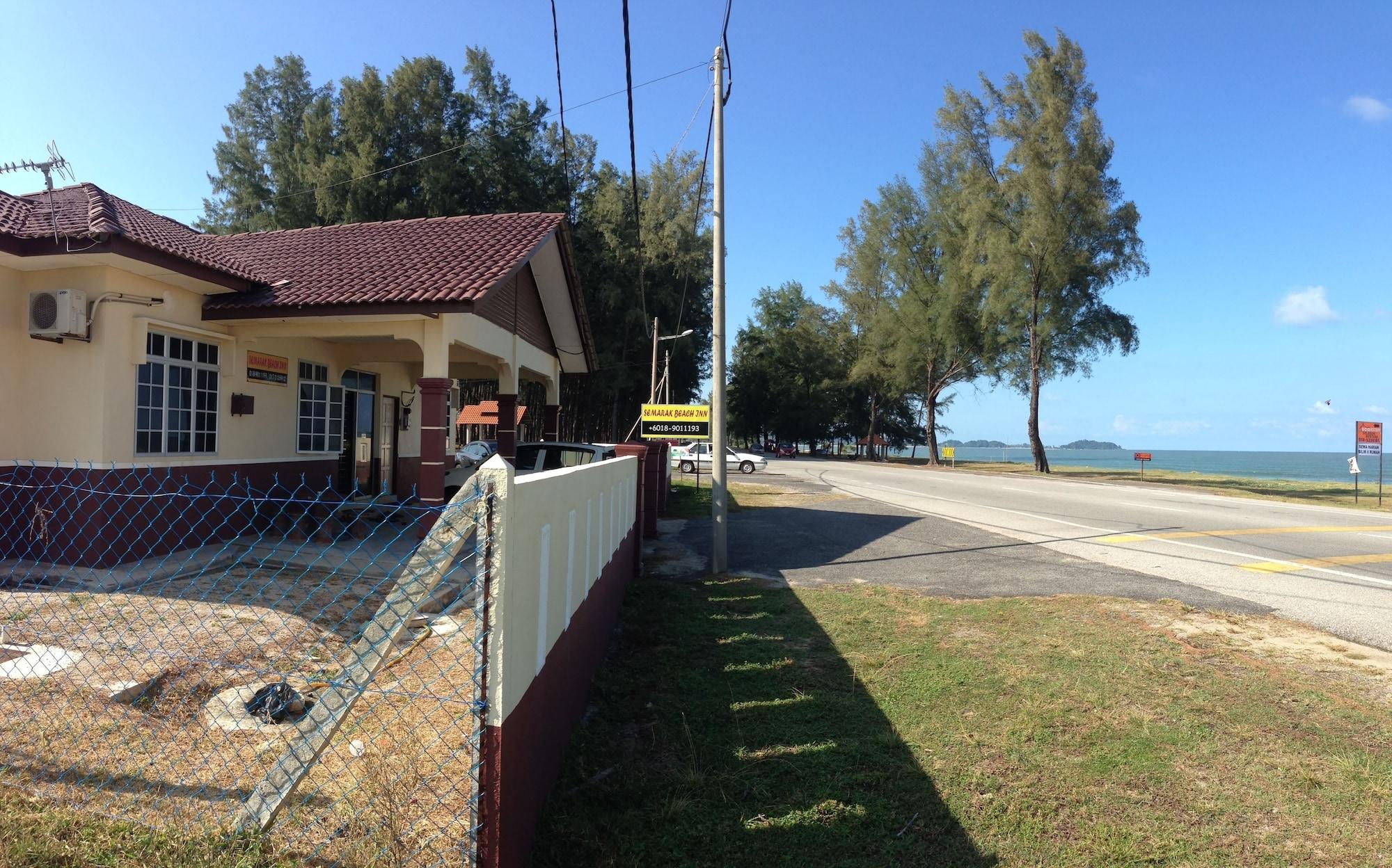 Vista Exterior Semarak Beach Inn