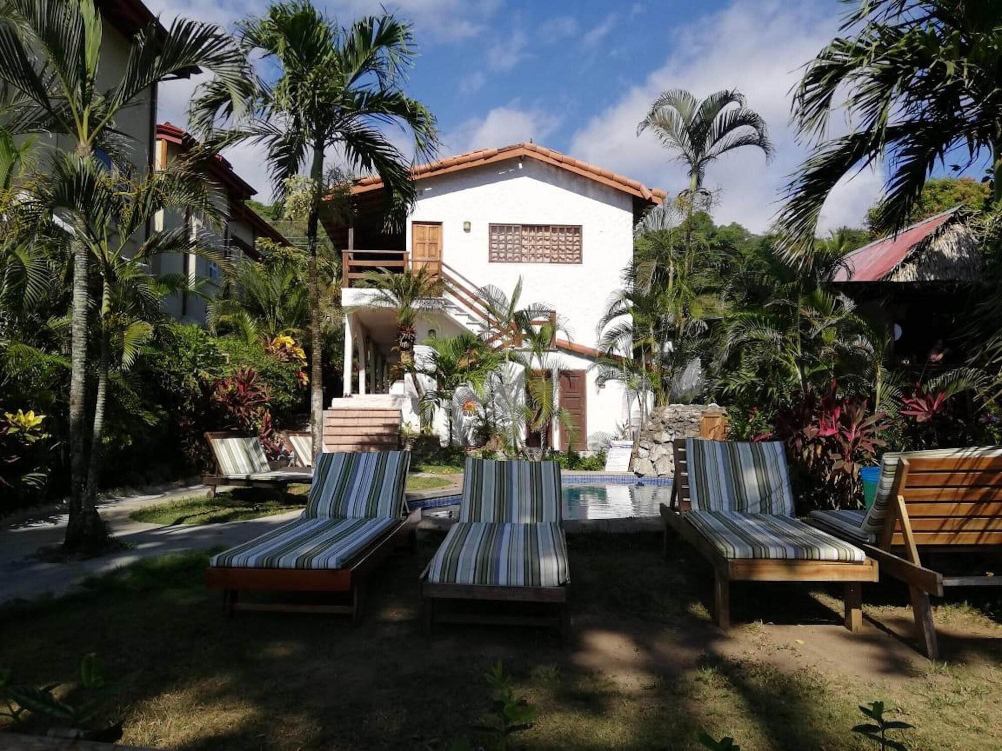 Vista Lobby Ola Bonita BeachFront Apart Hotel