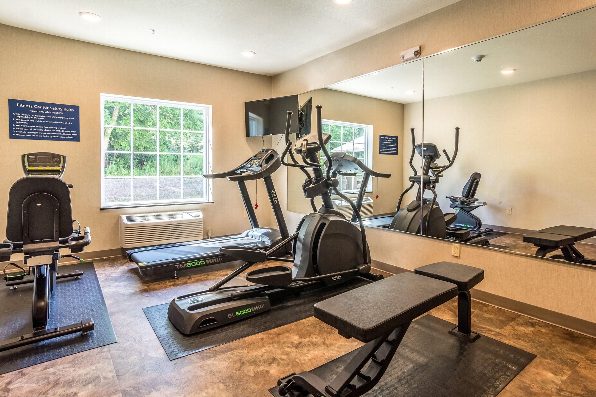 Gimnasio Cobblestone Hotel & Suites - Greenville
