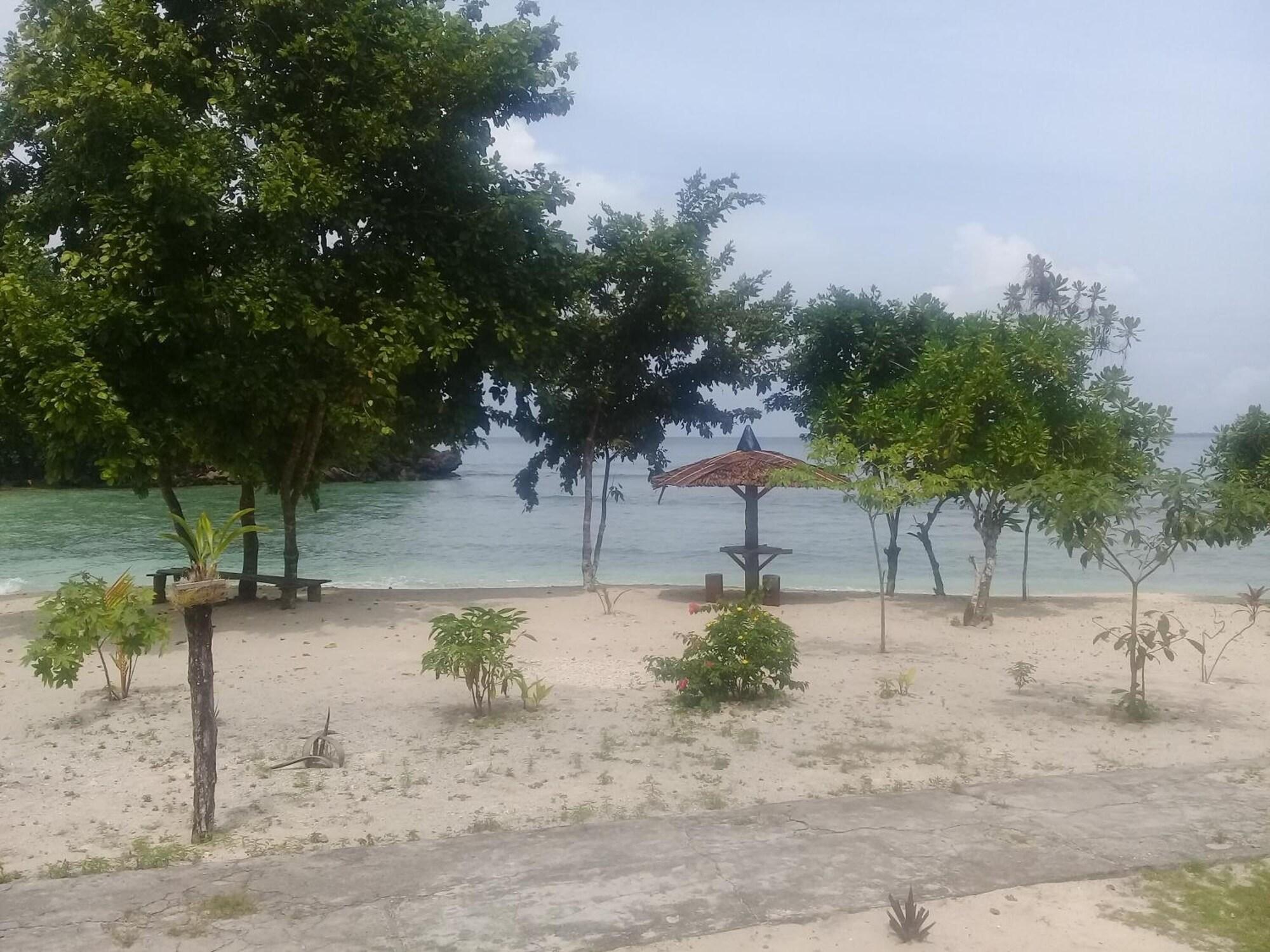 Playa Nusa Nalan Beach Resort