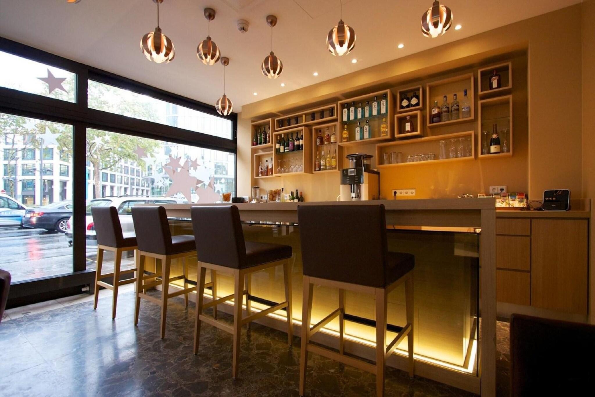 Bar/Salón Hotel Europa Life