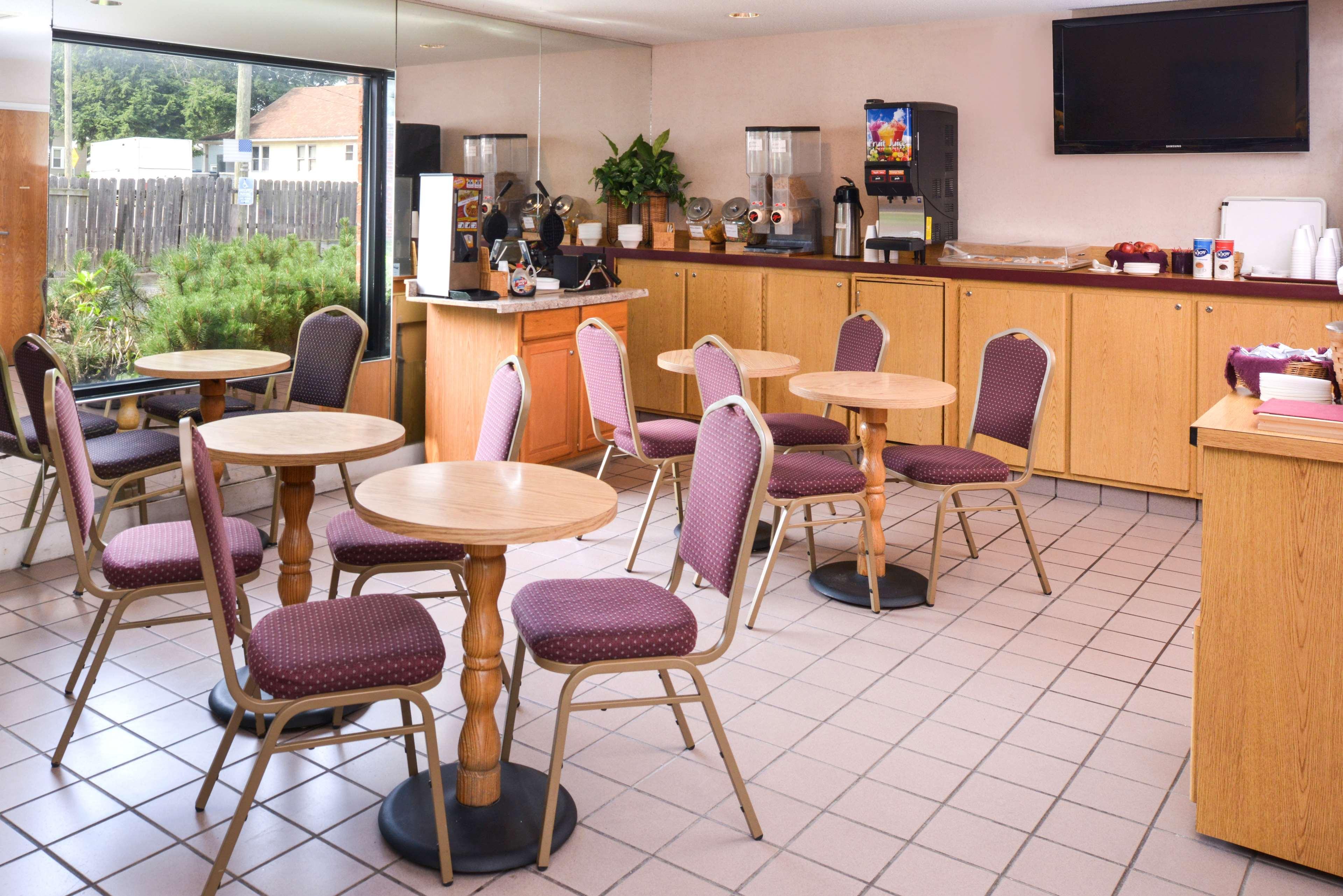 Restaurant Quality Inn South Bend Near Notre Dame