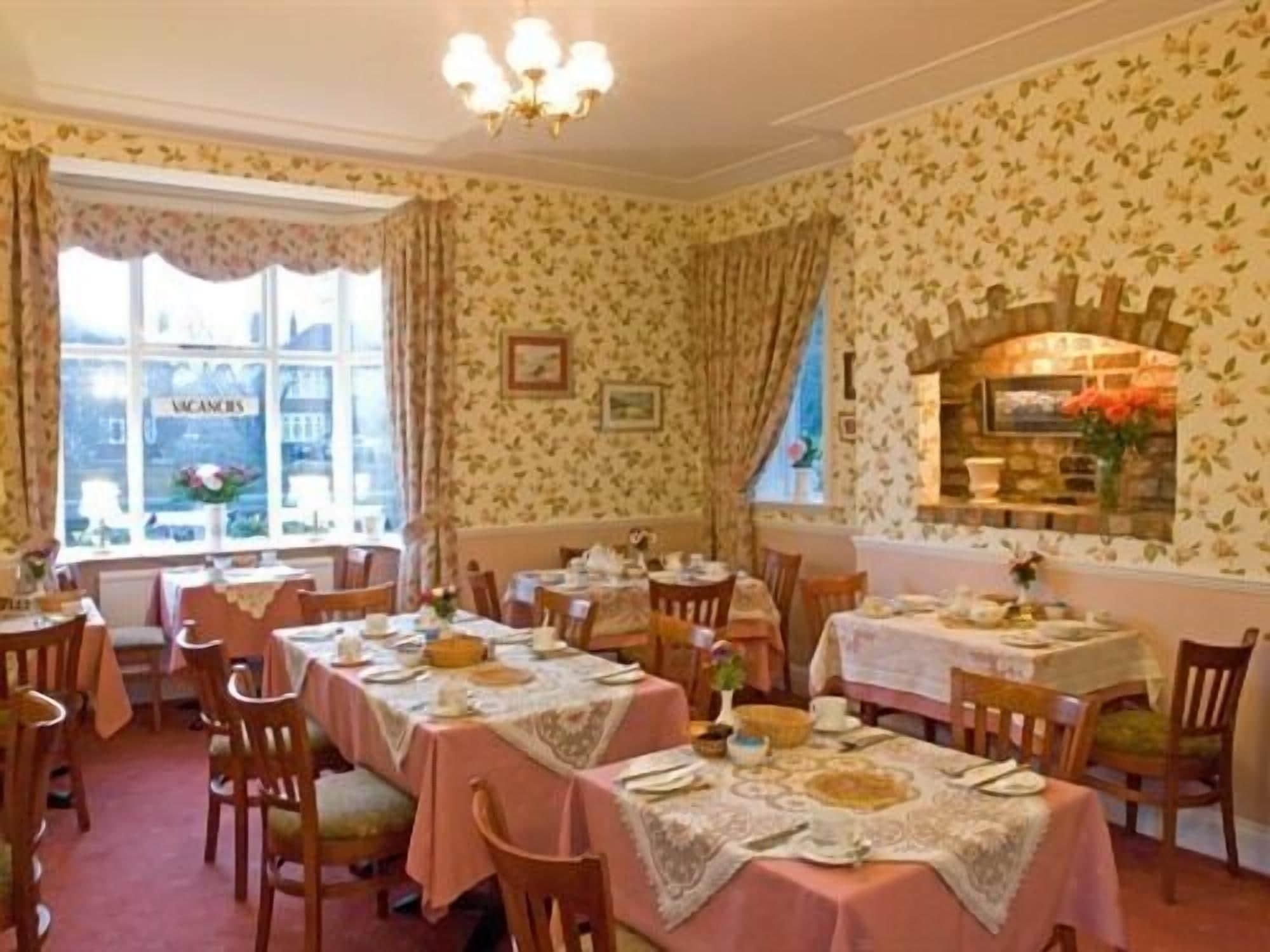 Restaurant Midway House