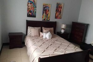 Alquiler Vacacional - Cozy Spacious Cottage Styled Apartment