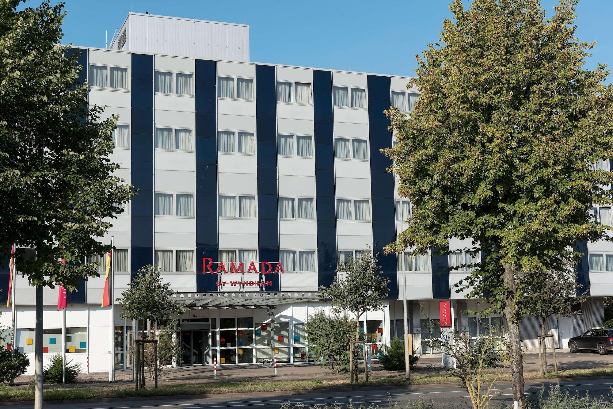 Vista Exterior Ramada by Wyndham Hannover