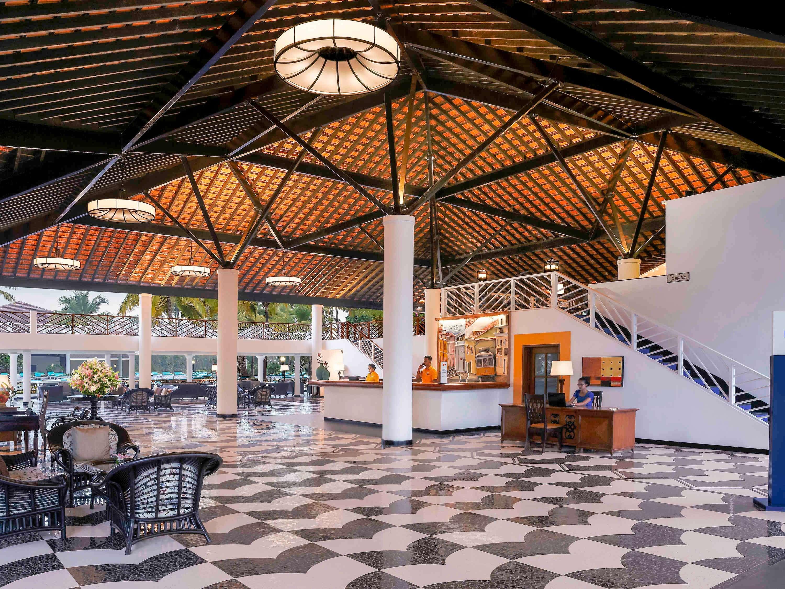 Vista Exterior Novotel Goa Dona Sylvia Resort