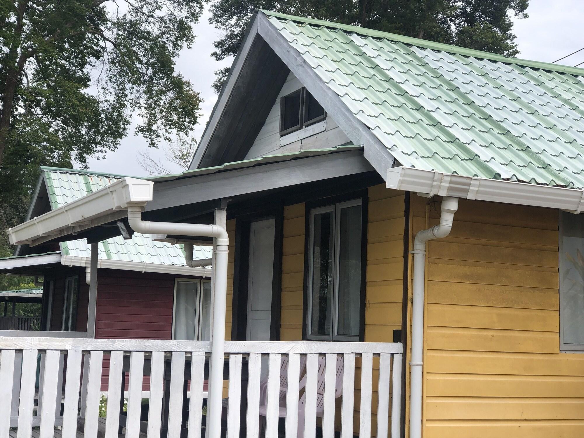 Vista Exterior Tim's Seaside Hideout Resort