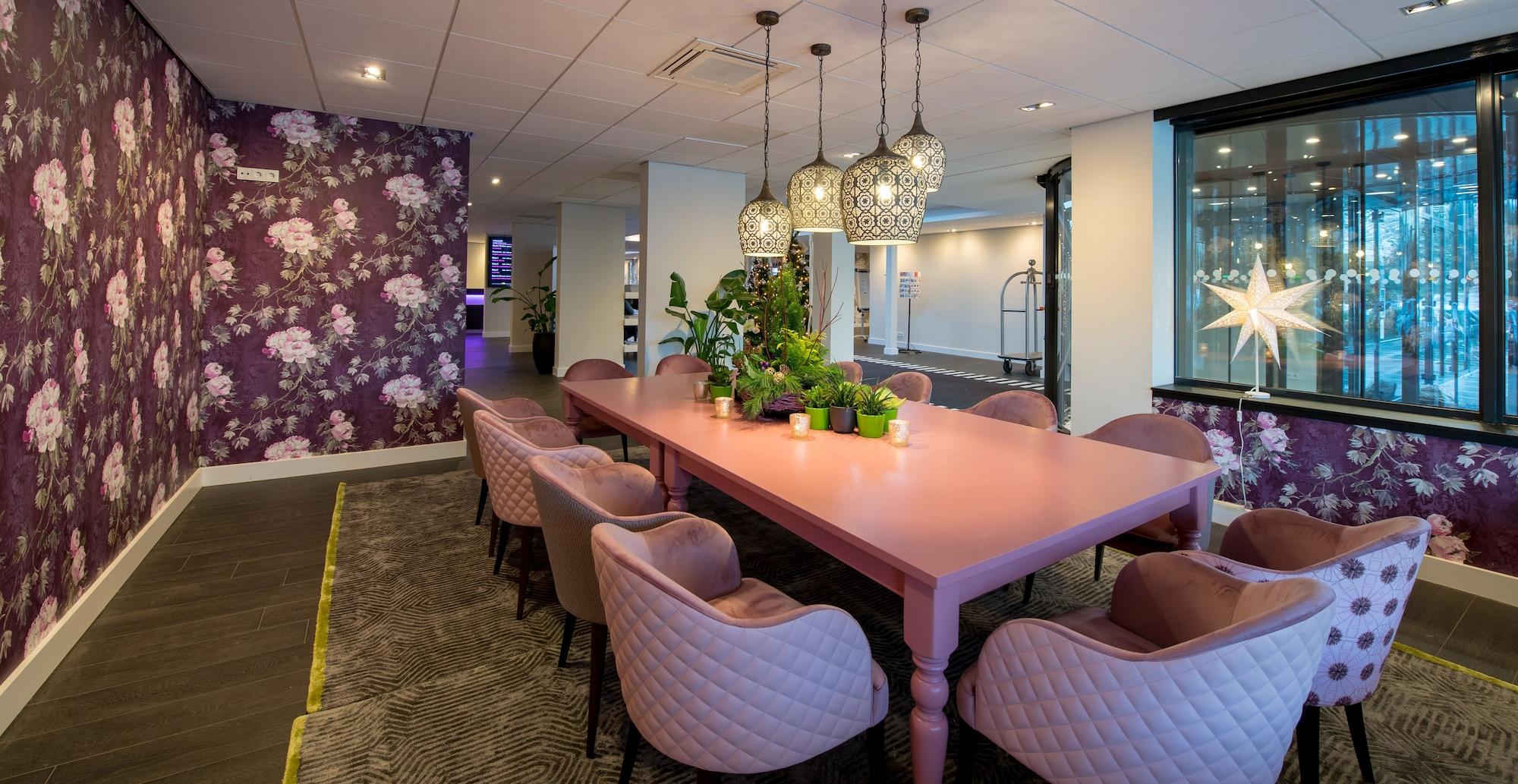 Vista Lobby Van der Valk Hotel - Nieuwerkerk aan den Ijssel