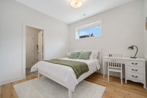 Alojamiento - wriglelyville 4BR Retreat New Build + Parking + 1min walk cta