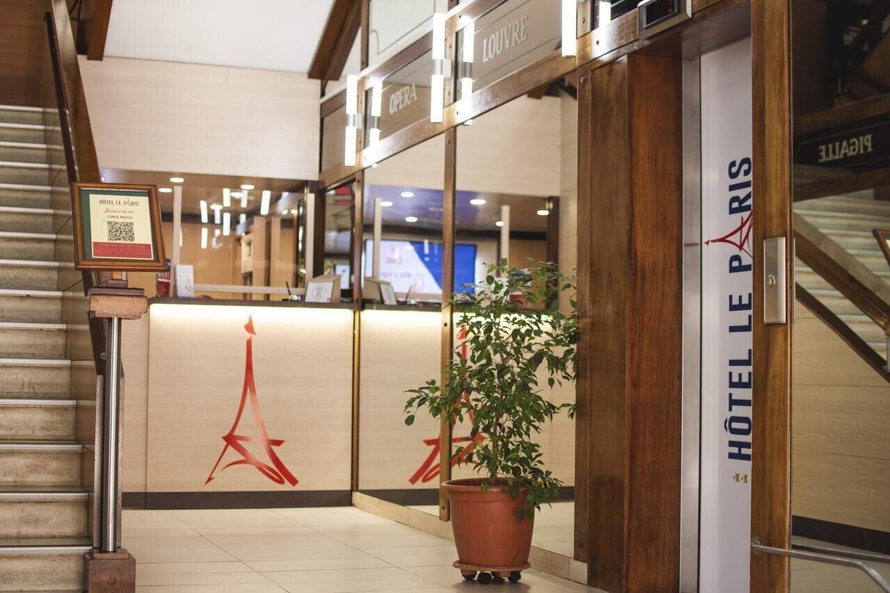 Vista Lobby Hotel le Paris