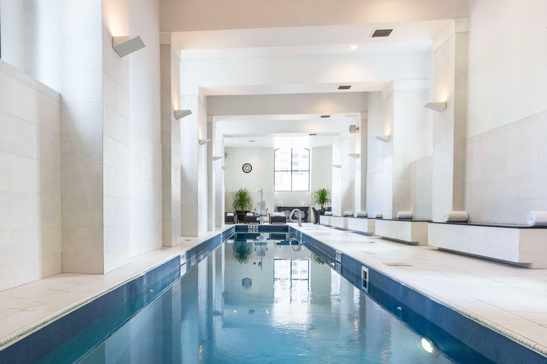 Vista Piscina Waldorf Astoria Chicago