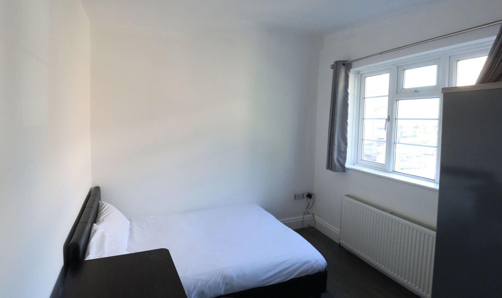 Habitación Room in Guest Room - Limehouse Townhomes- Modern Spacious Serviced En-suite Room With a Garden View