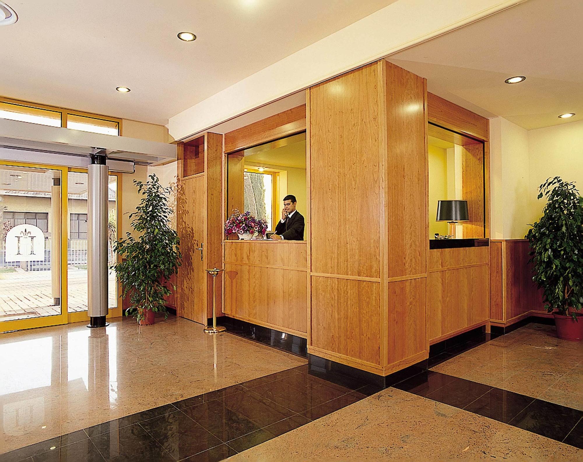 Vista Lobby Hotel Tivoli