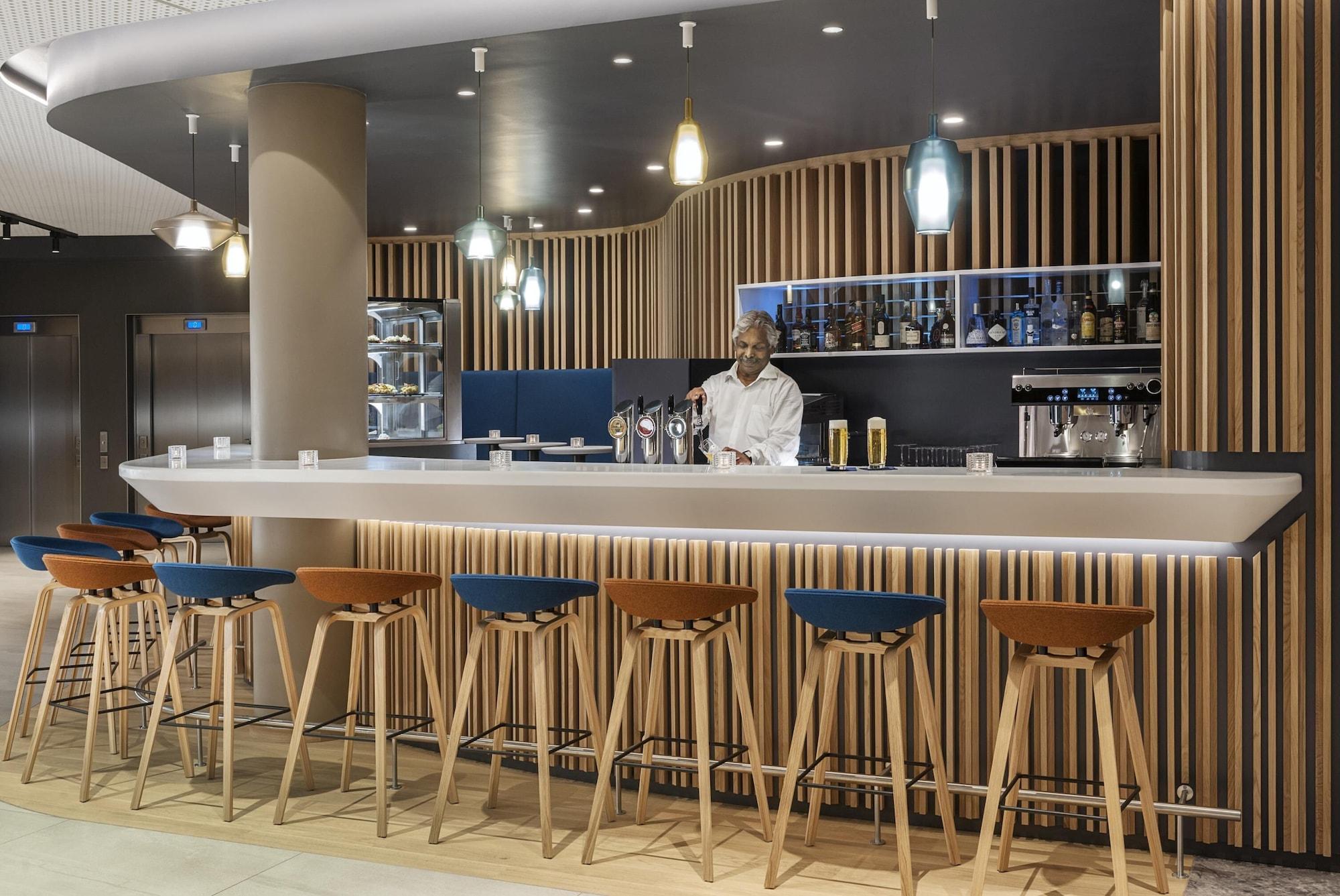 Vista Lobby NH Graz City