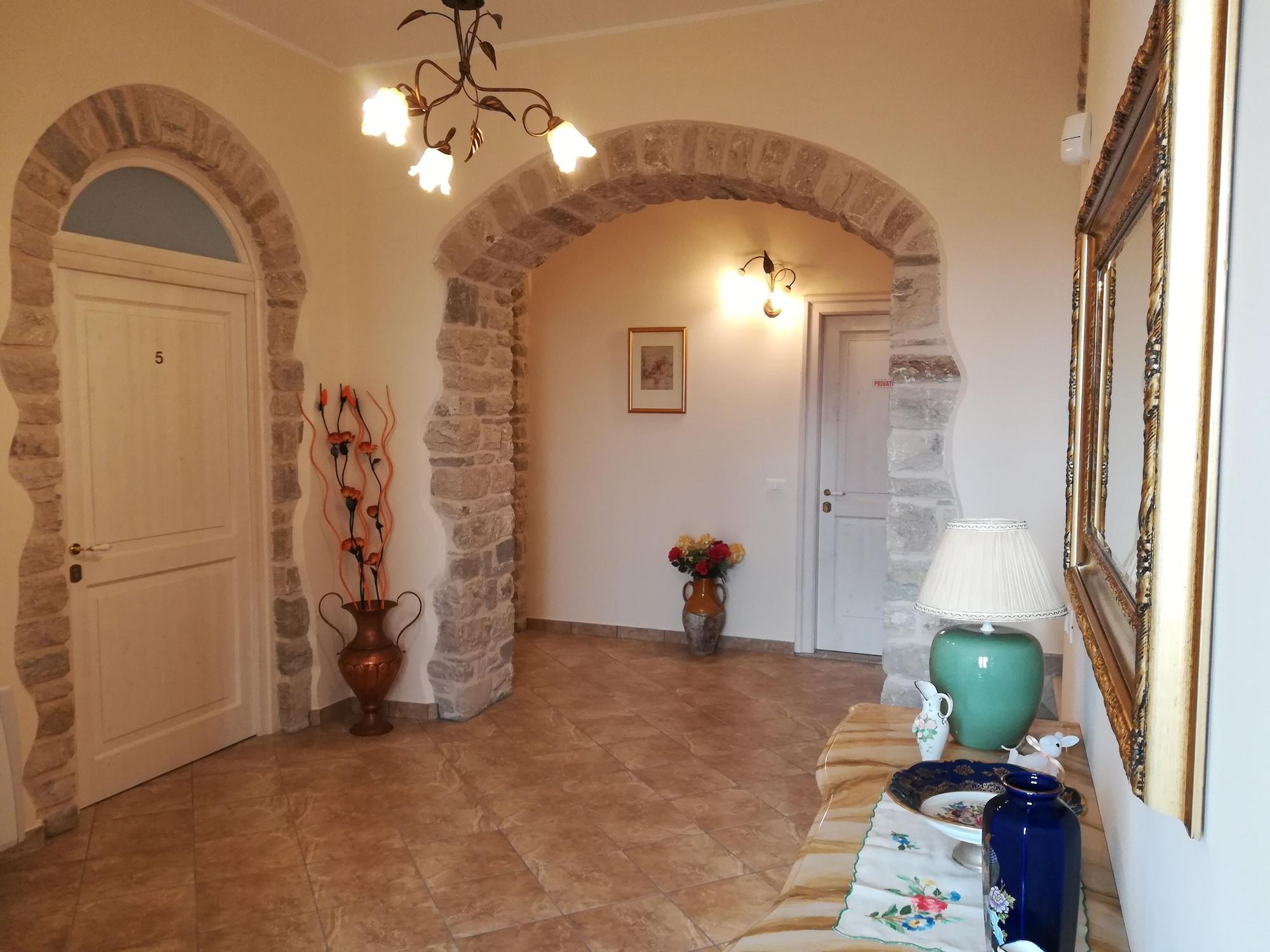 Varios Palazzo 1892