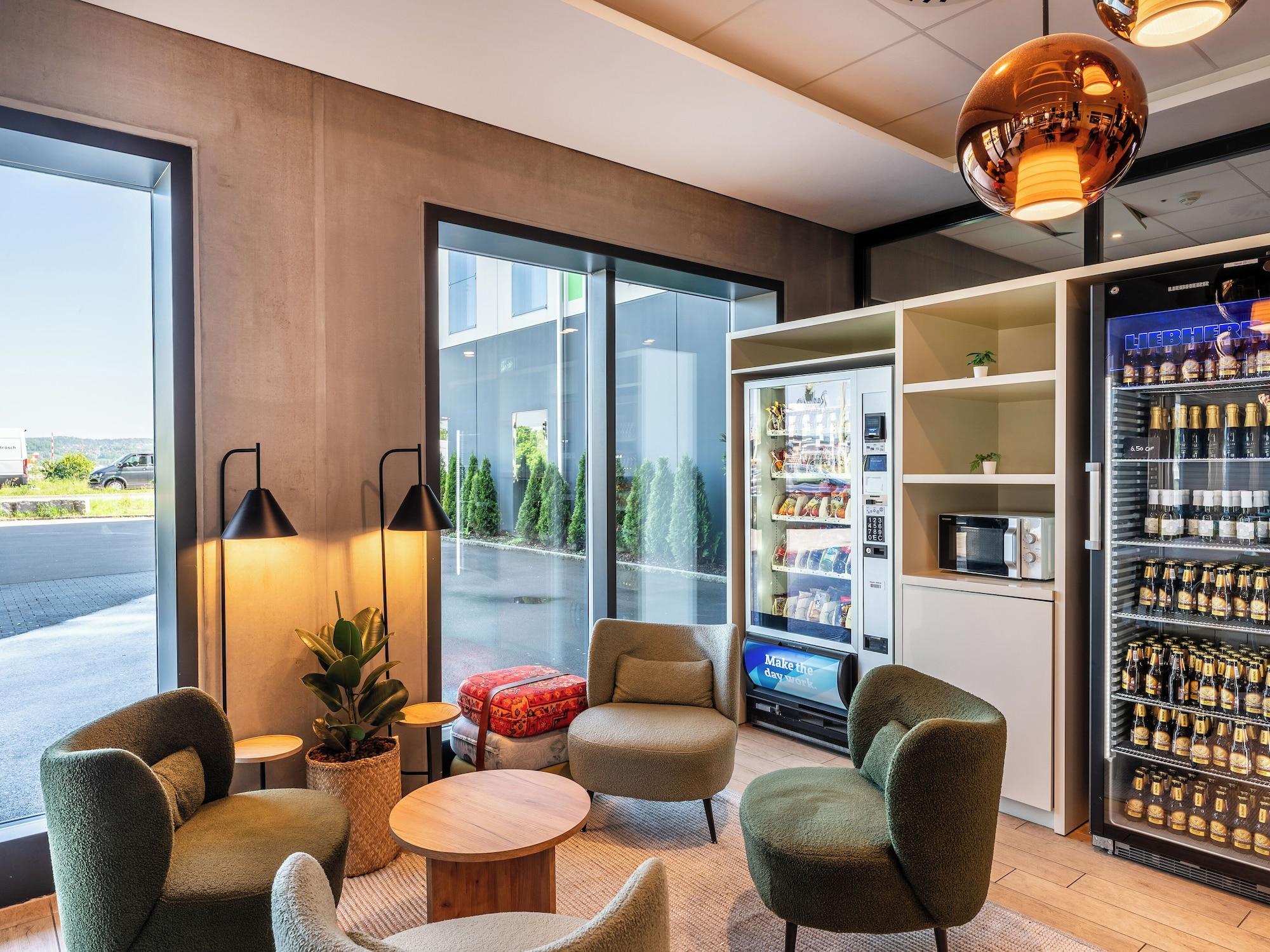 Vista Lobby B&B Hotel Zürich Airport Rümlang