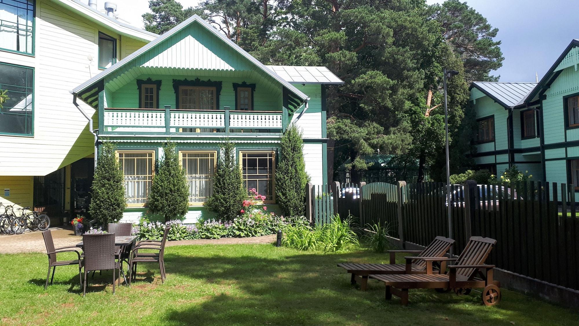 Vista Exterior Villa Joma Hotel