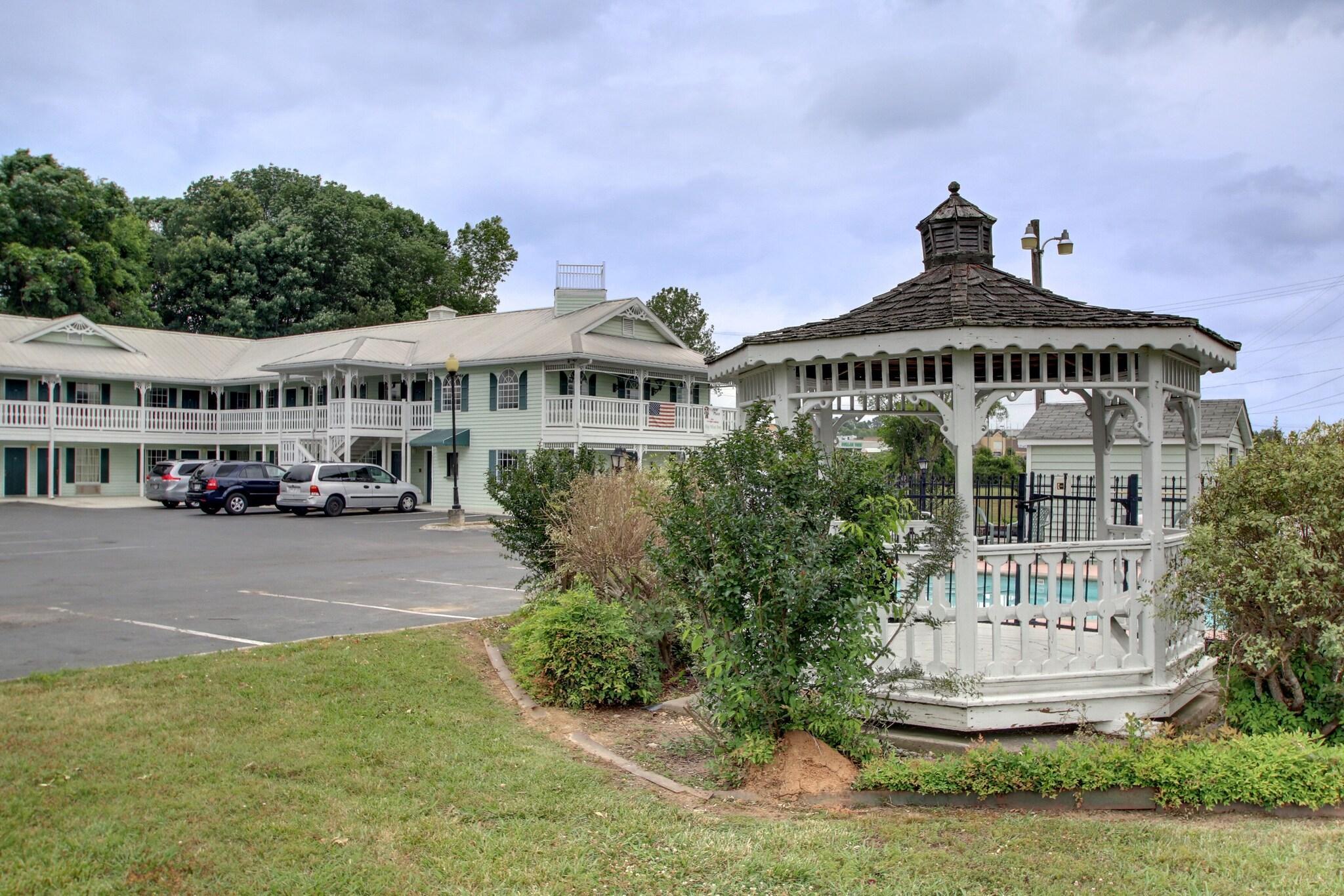 Vista Exterior Key West Inn - Lafayette